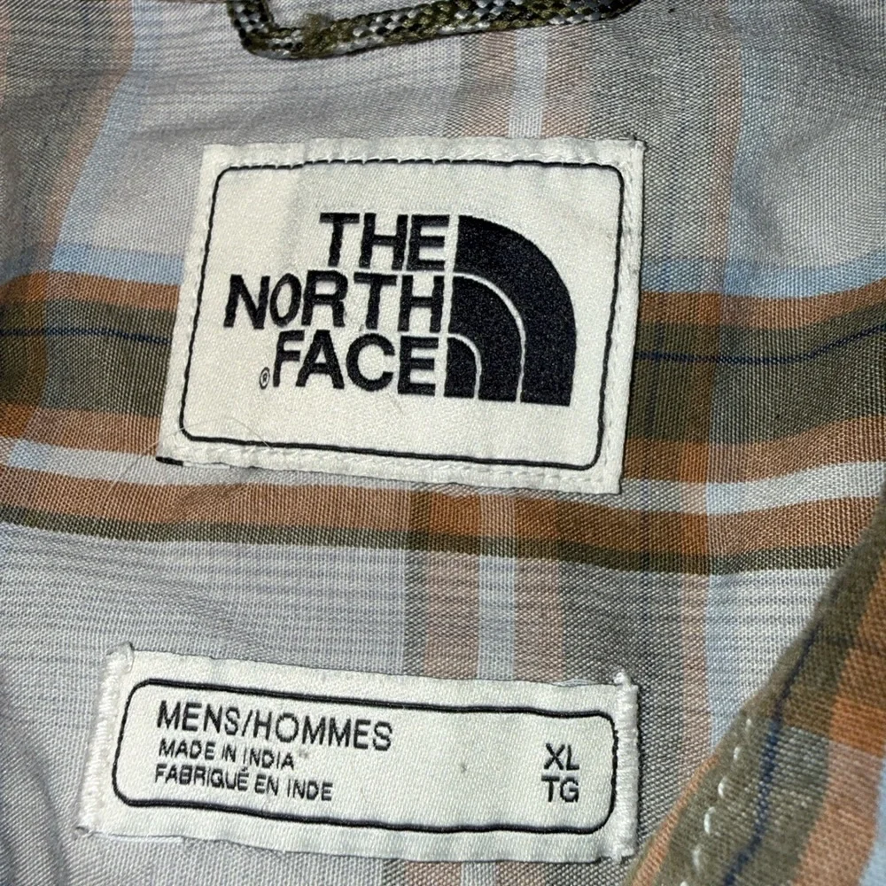 The North Face Men’s Short-Sleeve Plaid Button-Up Shirt - Mens XL